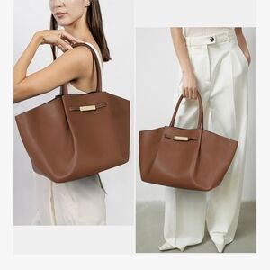 Chic Black Leather Tote Bag